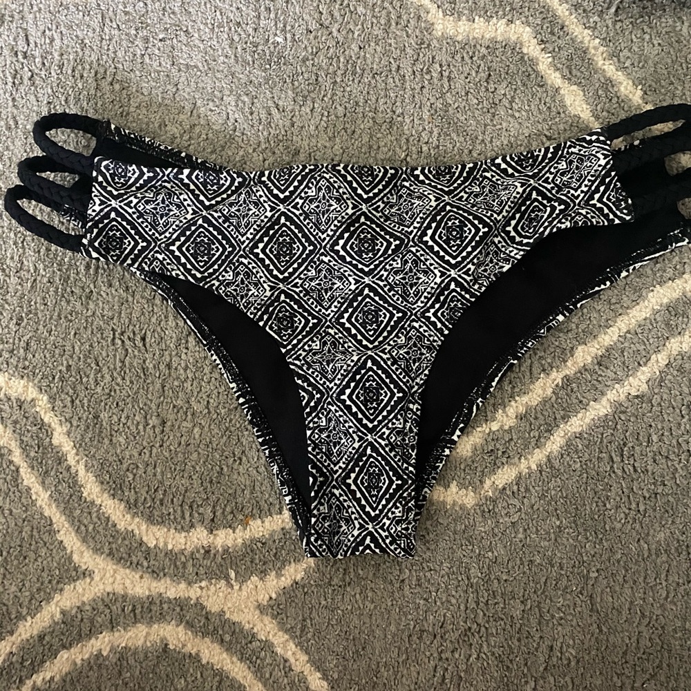 hollister bikini bottom